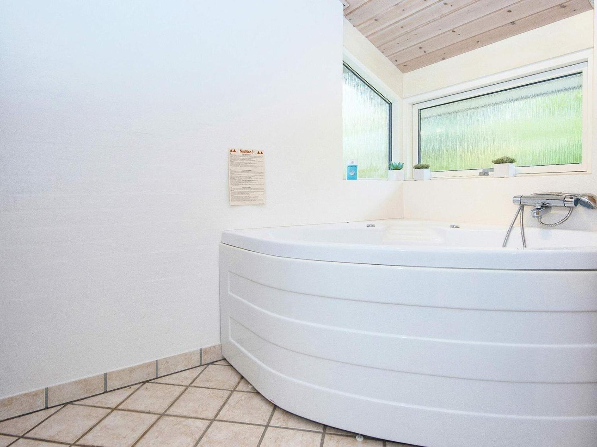 8 Person Holiday Home In Grenå Extérieur photo
